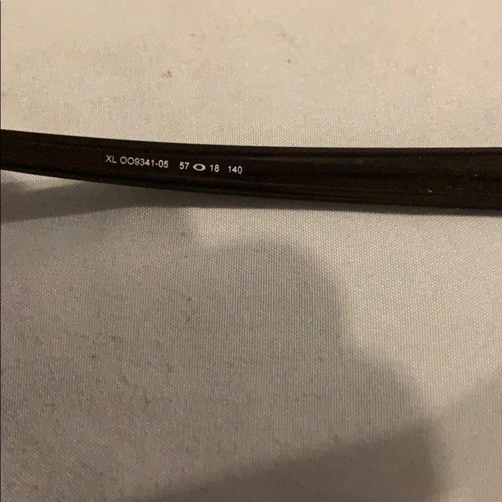 Men’s Oakley sliver sunglasses - Picture 3 of 3